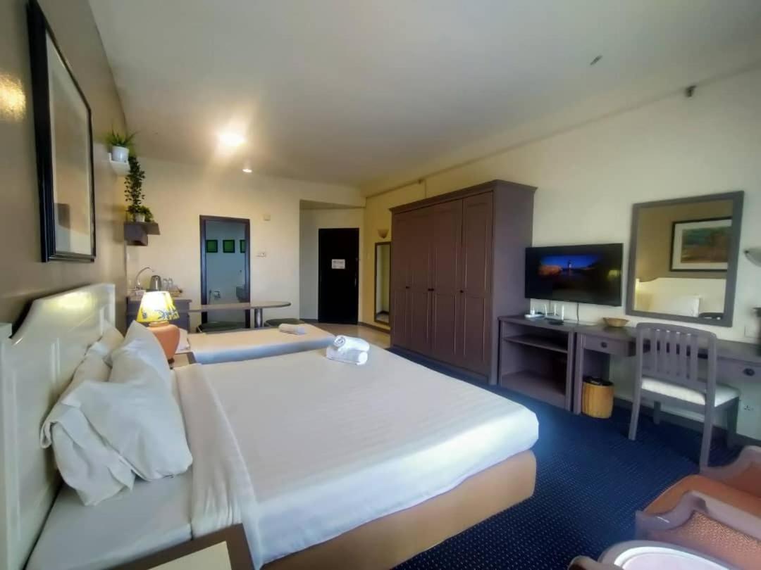 17 Jazz Sweet Beachfront Resort Tanjung Bungah  Extérieur photo